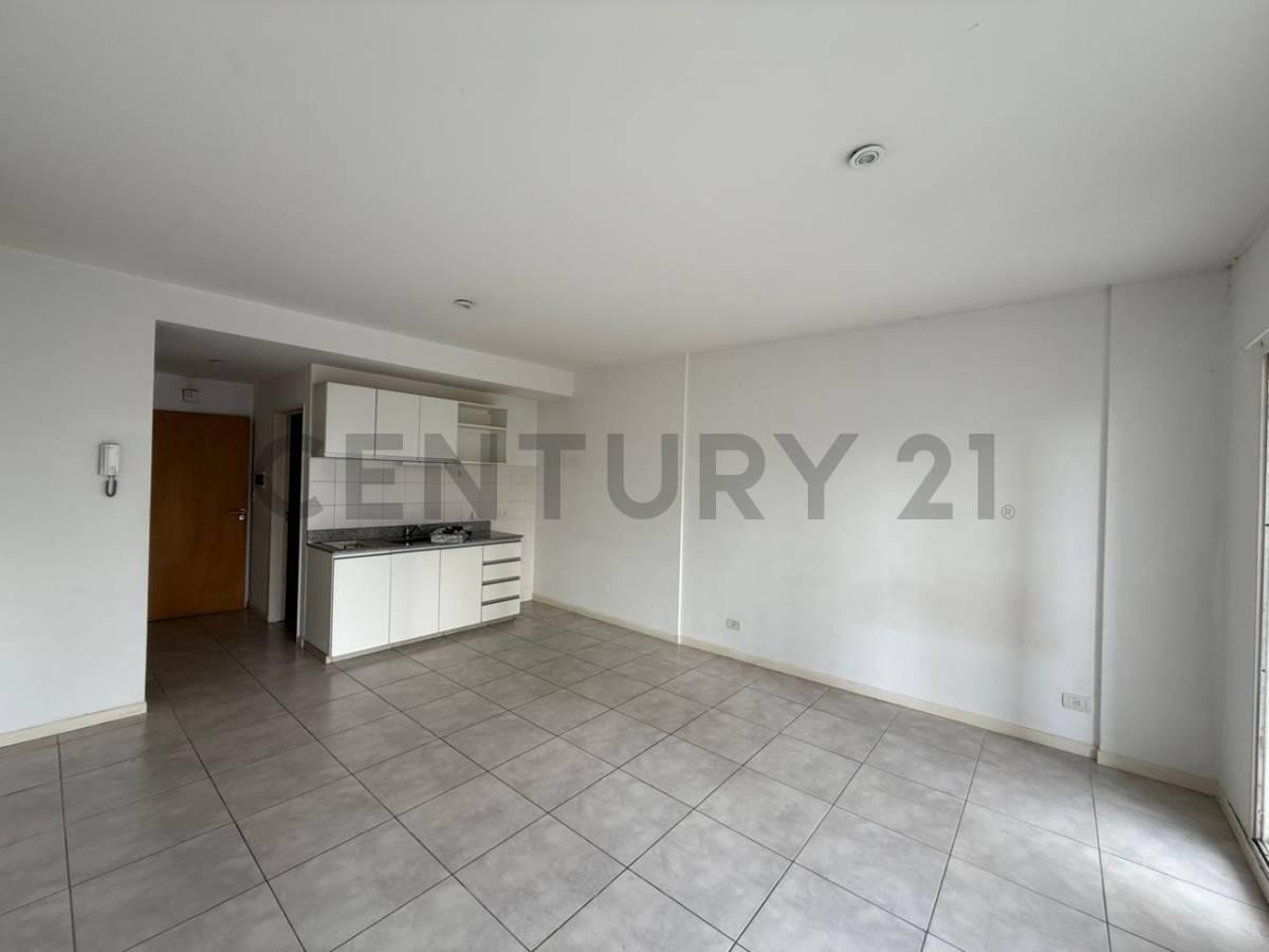 Monoambiente en alquiler – Av. San Martín 2140 - Apto Profesional — foto 1