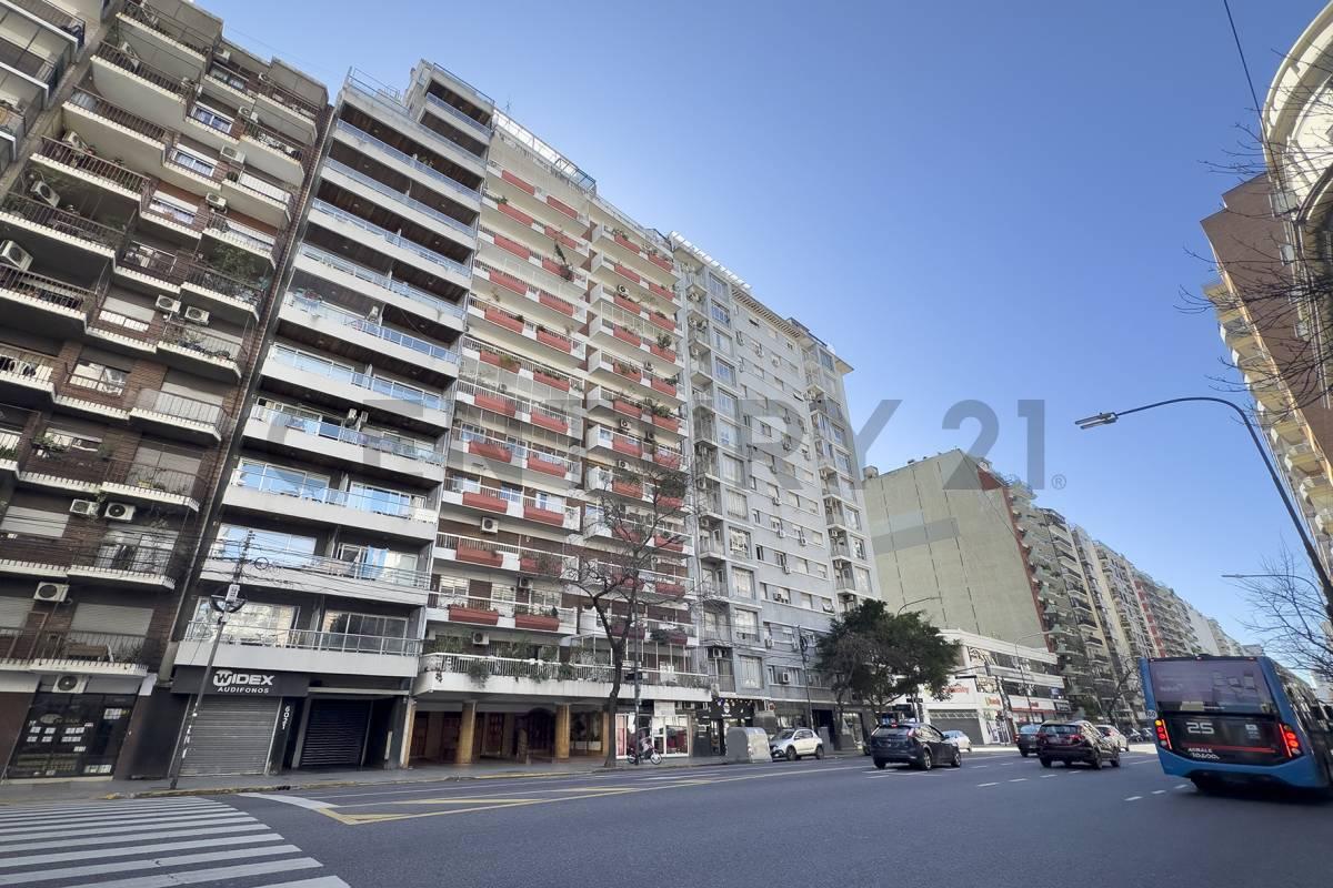 DEPARTAMENTO EN VENTA TRES AMBIENTES CON DEPENDENCIA CABALLITO — foto 1