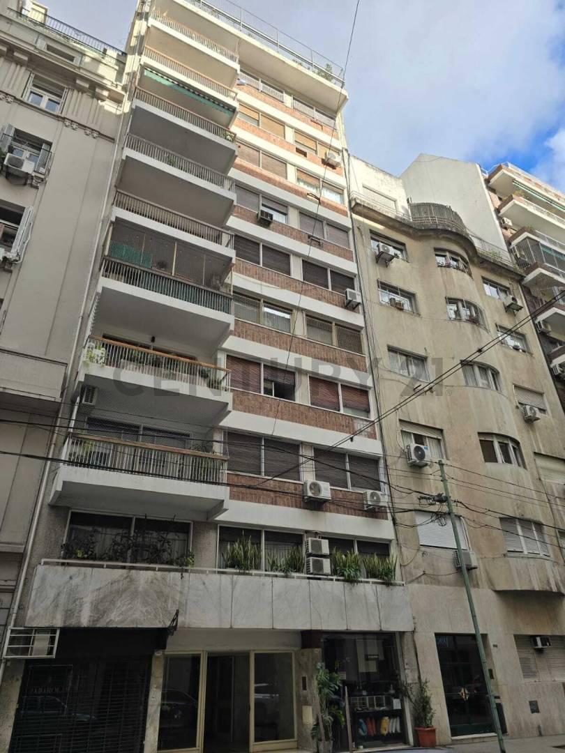 ALQUILER - ELEGANTE PISO EN RECOLETA, 4 AMBIENTES CON DEPENDENCIA — foto 1