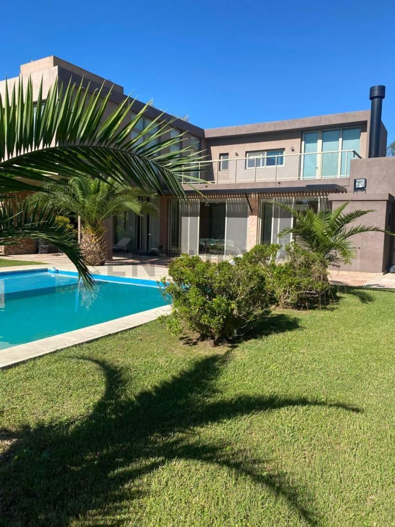 CASA EN VENTA EN MIRALAGOS I Ruta 2 Km 65 — foto 1