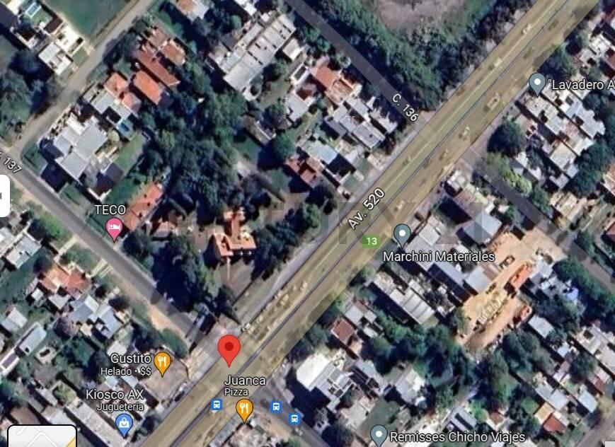 Lote en venta sobre 520 e/ 136 y 137 600m2 al frente — foto 1