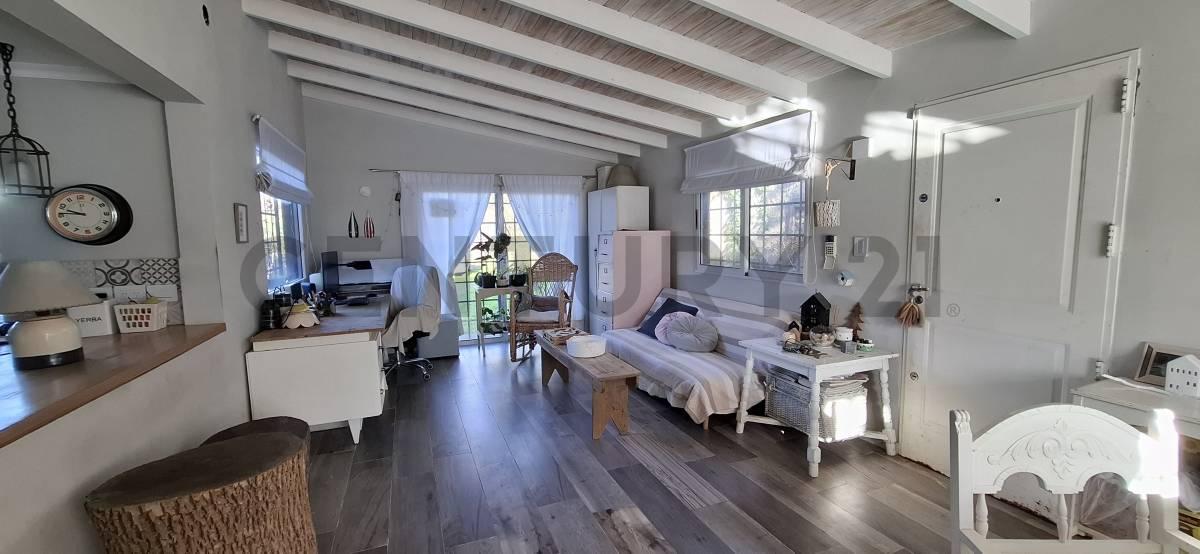 CASA A LA VENTA EN CITY BELL — foto 1