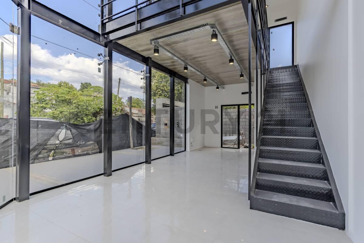 LOCAL A ESTRENAR A LA VENTA EN GONNET — foto 1