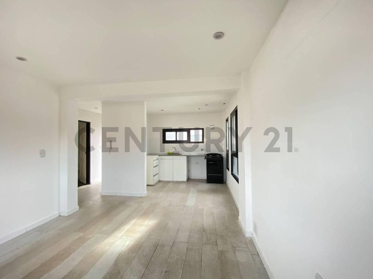 Departamento de 1 dormitorios en Venta en 67 entre 135 y 136 Los Hornos — foto 1