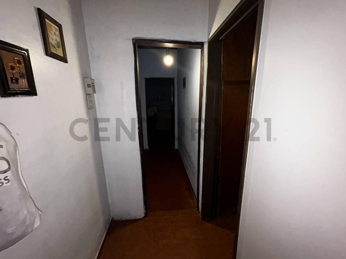 CASA A LA VENTA 3 DORMITORIOS Y PARQUE IDEAL DESARROLLADORES - CITY BELL — foto 1