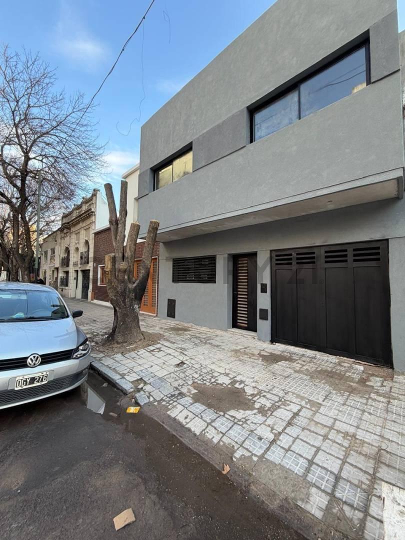 Casa 3 dormitorios a estrenar en venta en La Plata — foto 1