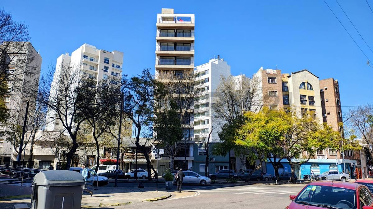 Monoambiente en alquiler, 7mo piso contrafrente en La Plata — foto 1