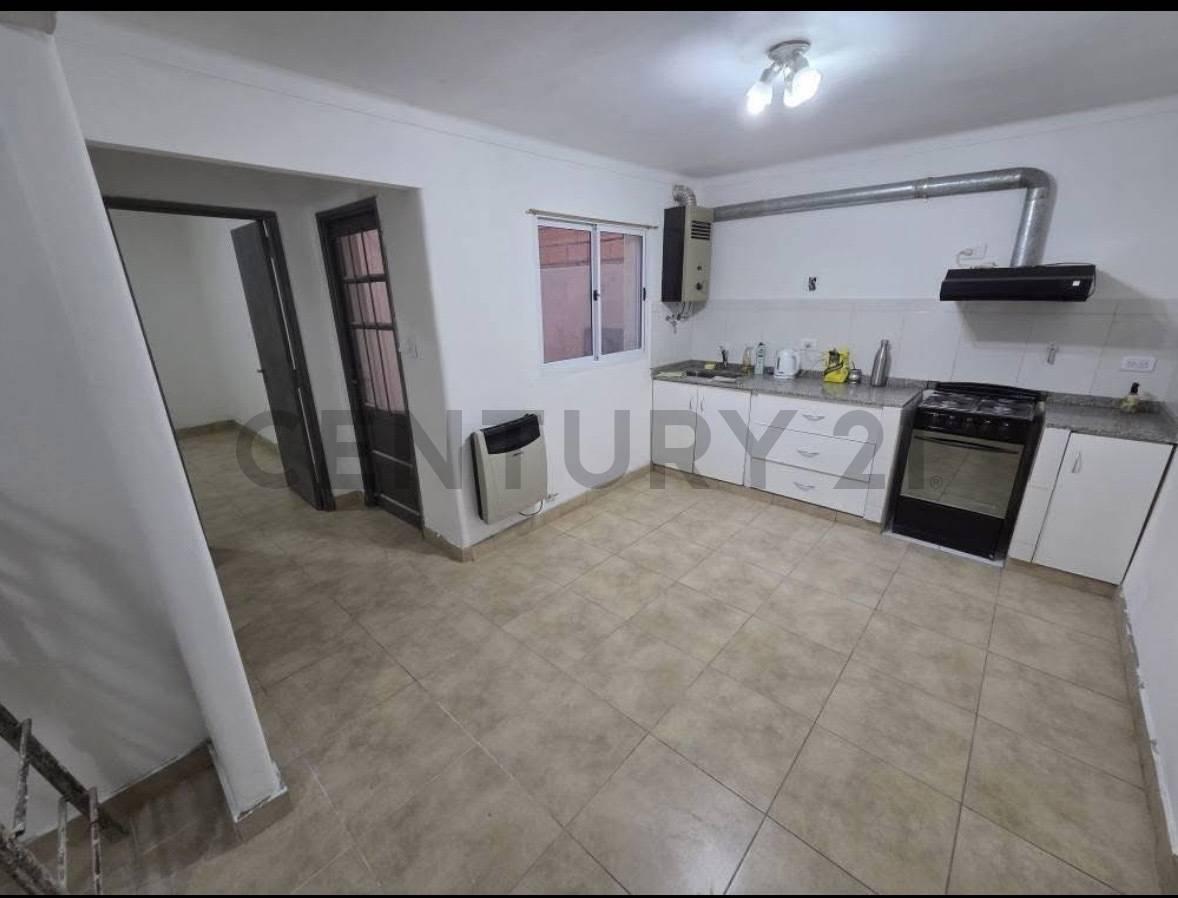 OPORTUNIDAD PH 1 DORMITORIO– YRIGOYEN 527 — foto 1