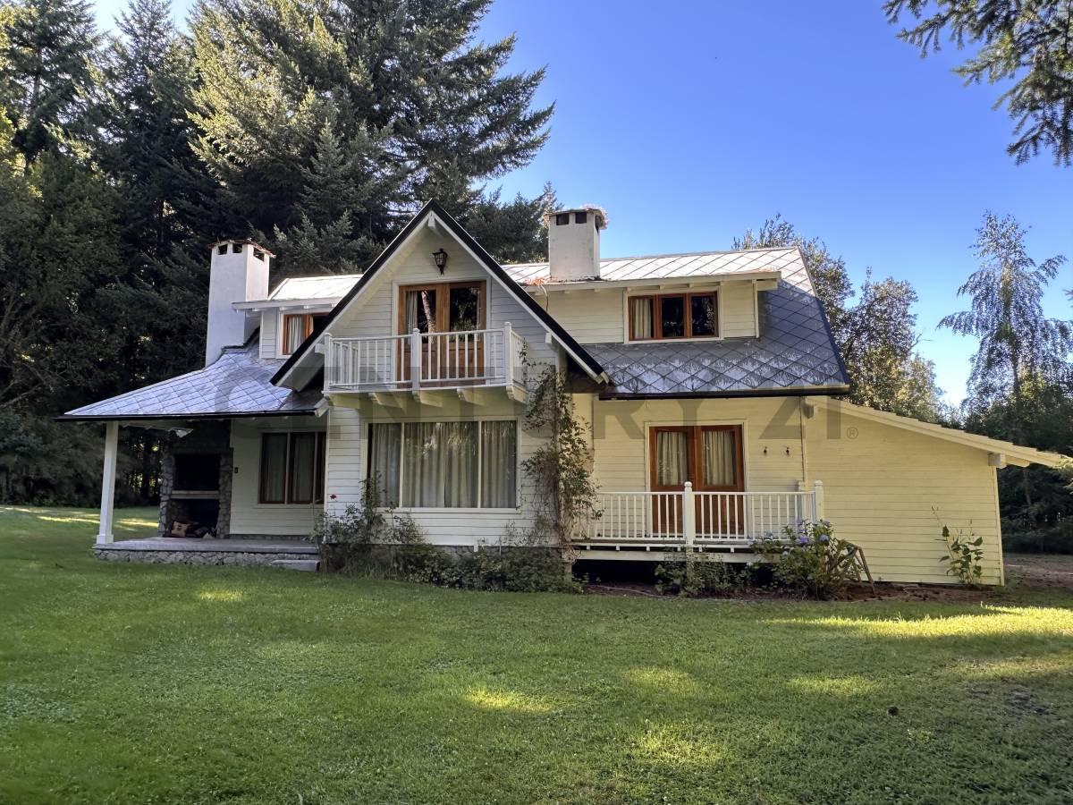 Venta Casa en "CUMELEN COUNTRY CLUB", Villa La Angostura — foto 1