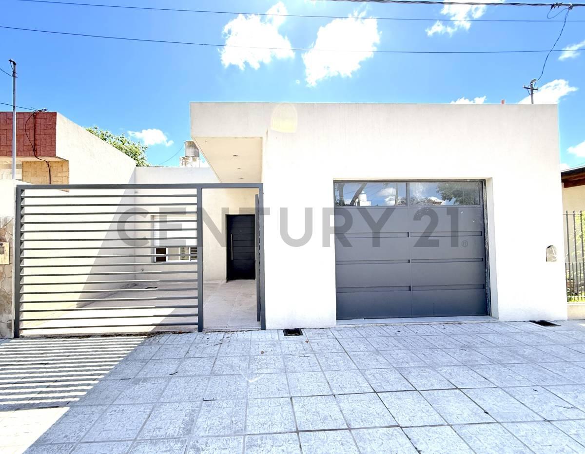 Casa totalmente remodelada en Barrio Centro II – Venado Tuerto — foto 1