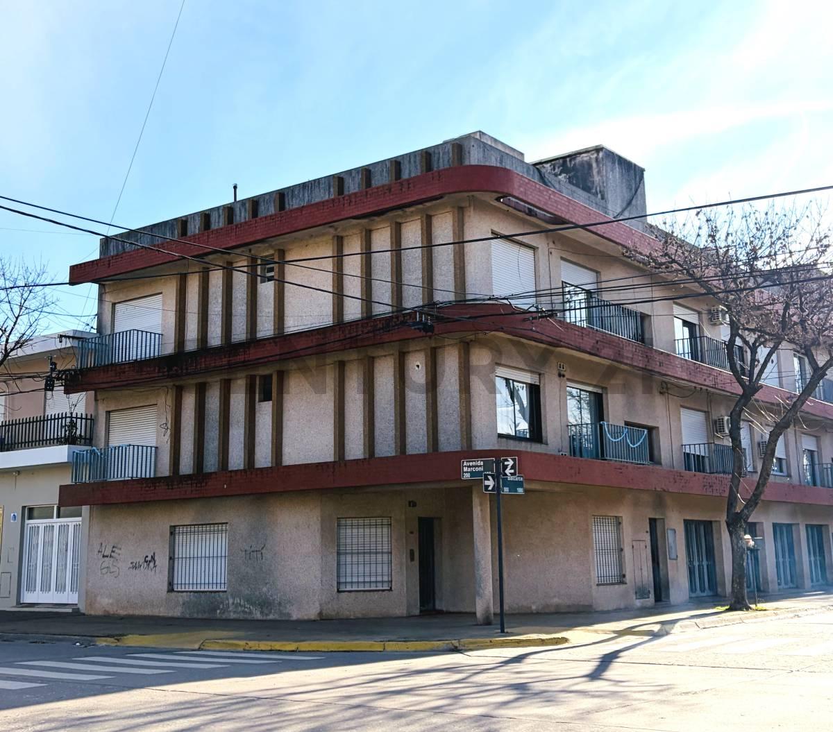 Departamento en Esquina Céntrica privilegiada. VENADO TUERTO — foto 1