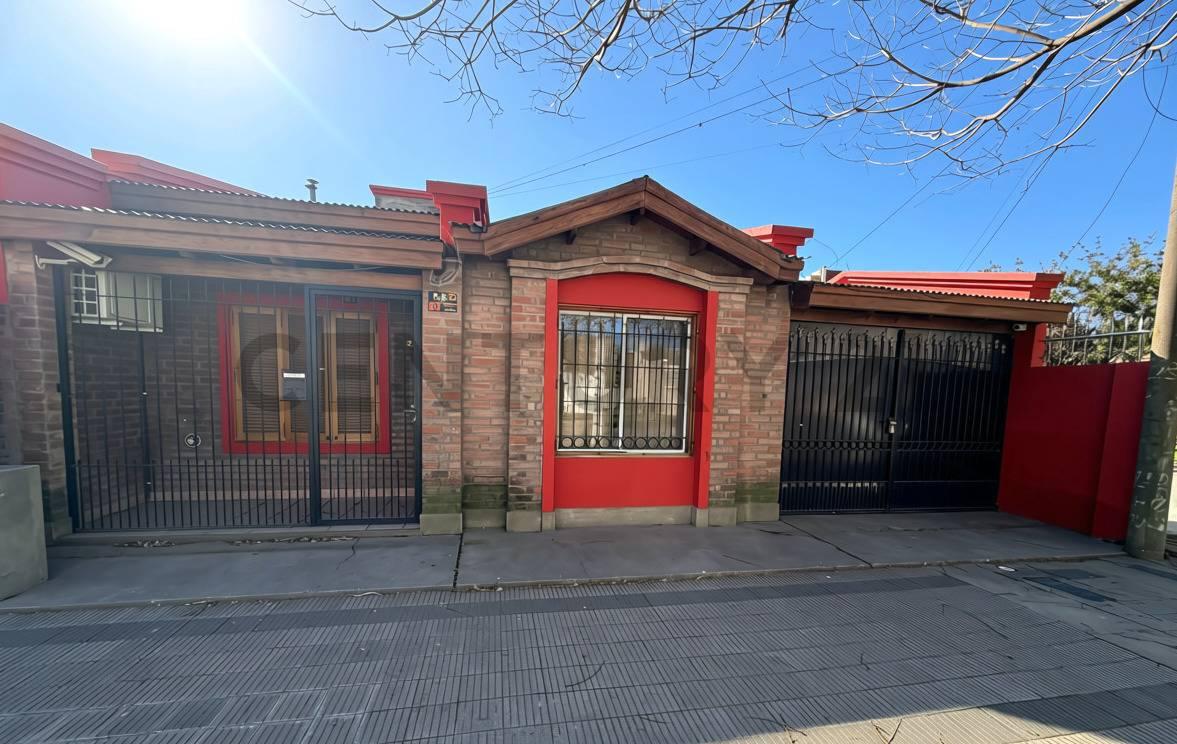 CASA DE 3 DORMITORIOS + DEPARTAMENTO INDEPENDIENTE.VENADO TUERTO — foto 1