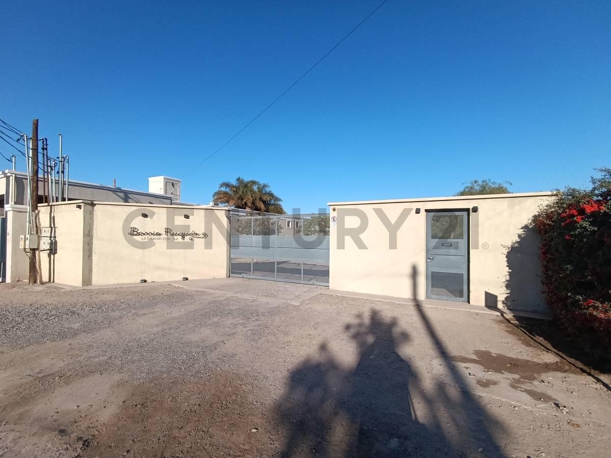 Venta Lote en Barrio Privado "Piuquén" Calle La Estación a metros de UVT — foto 1