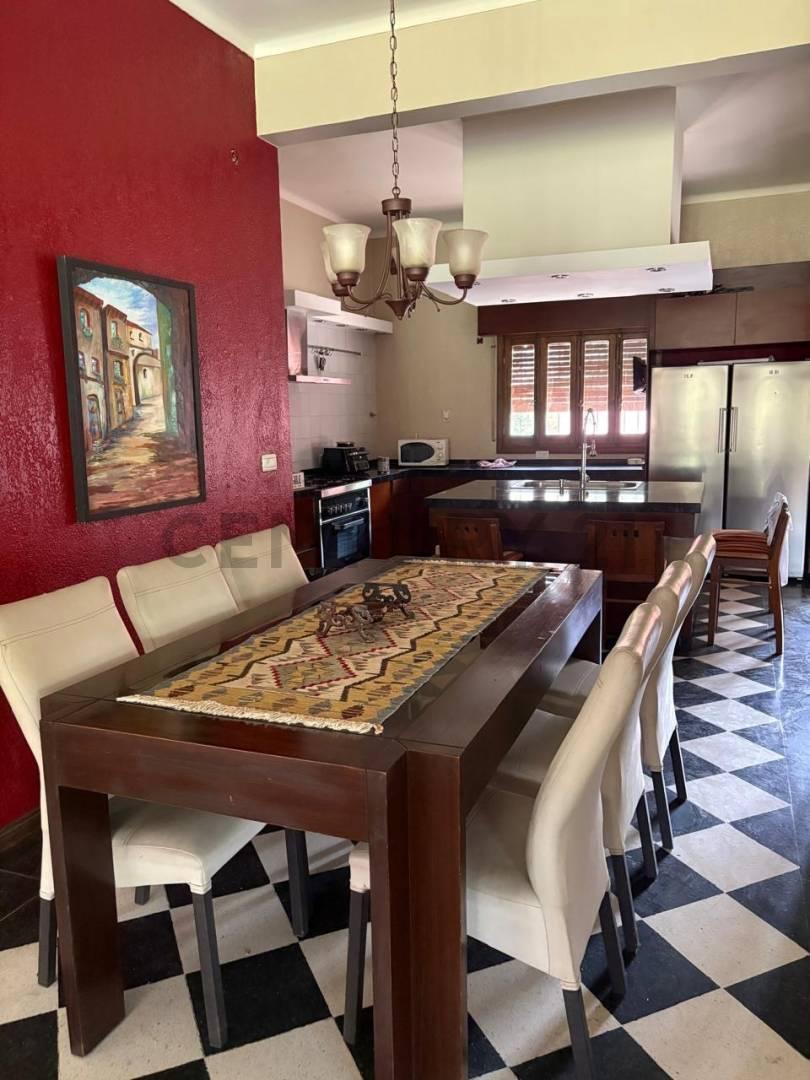 Espectacular casa de estilo unico — foto 1