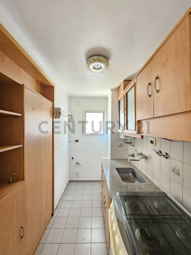 Departamento de 2 dormitorios en venta a metros de Plaza Malvinas — foto 1