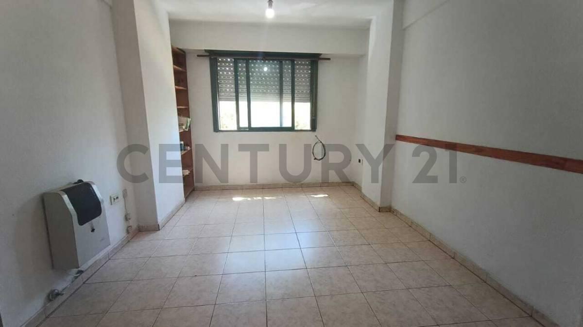 Departamento de 1 dormitorio en Venta frente a la Estación de Tren — foto 1