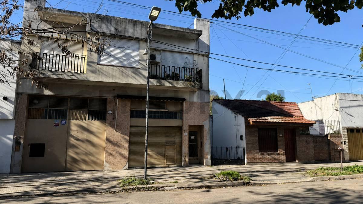 Galpón / Local en venta – Calle 63 entre 30 y 31 — foto 1