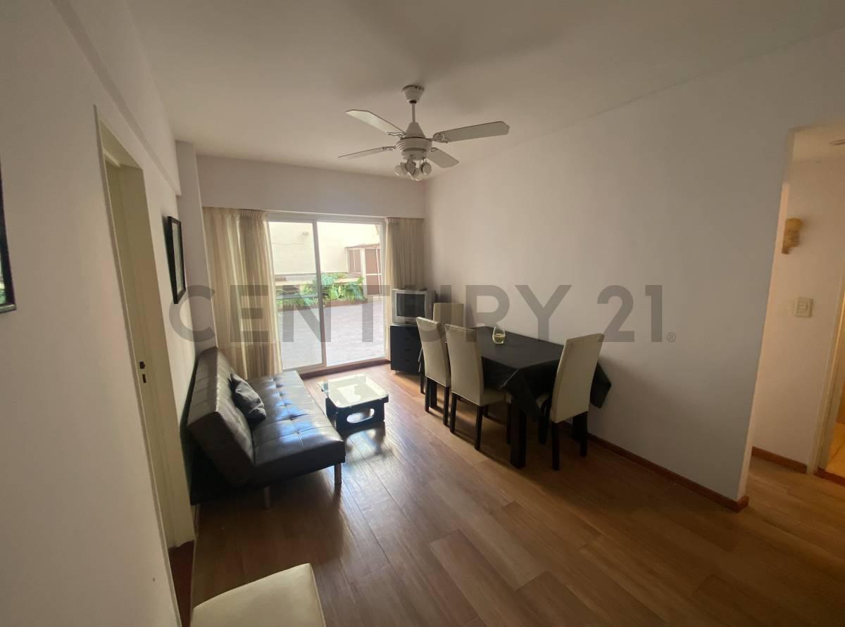 DEPTO EN VENTA 2 AMBIENTES RECOLETA GRAN PATIO — foto 1