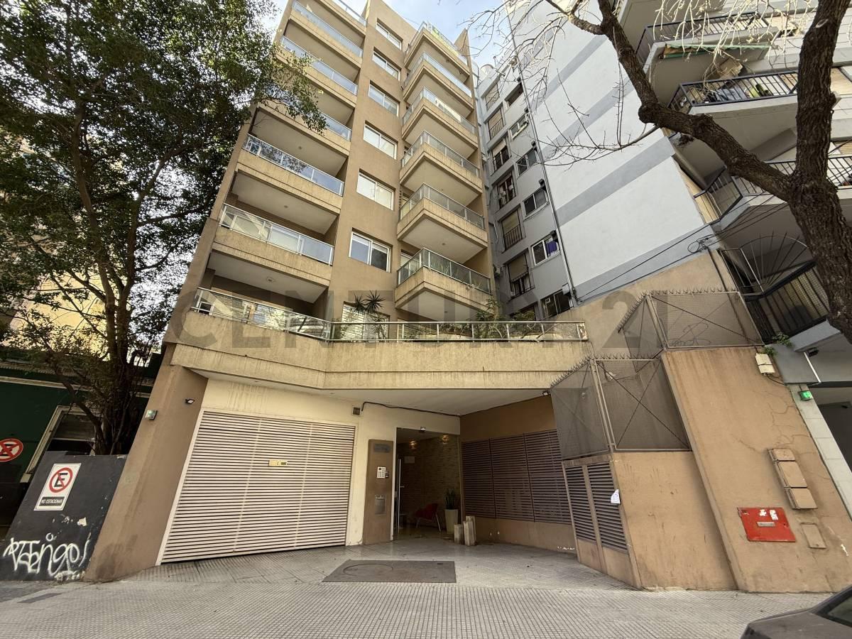 Alquiler departamento monoambinete en Belgrano con patio propio — foto 1