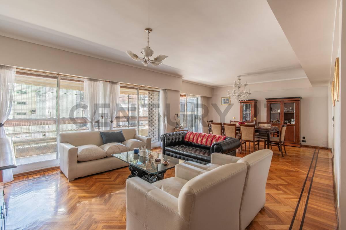 Venta Departamento 5 Ambientes con Dependencia y 2 Cocheras en Recoleta. — foto 1