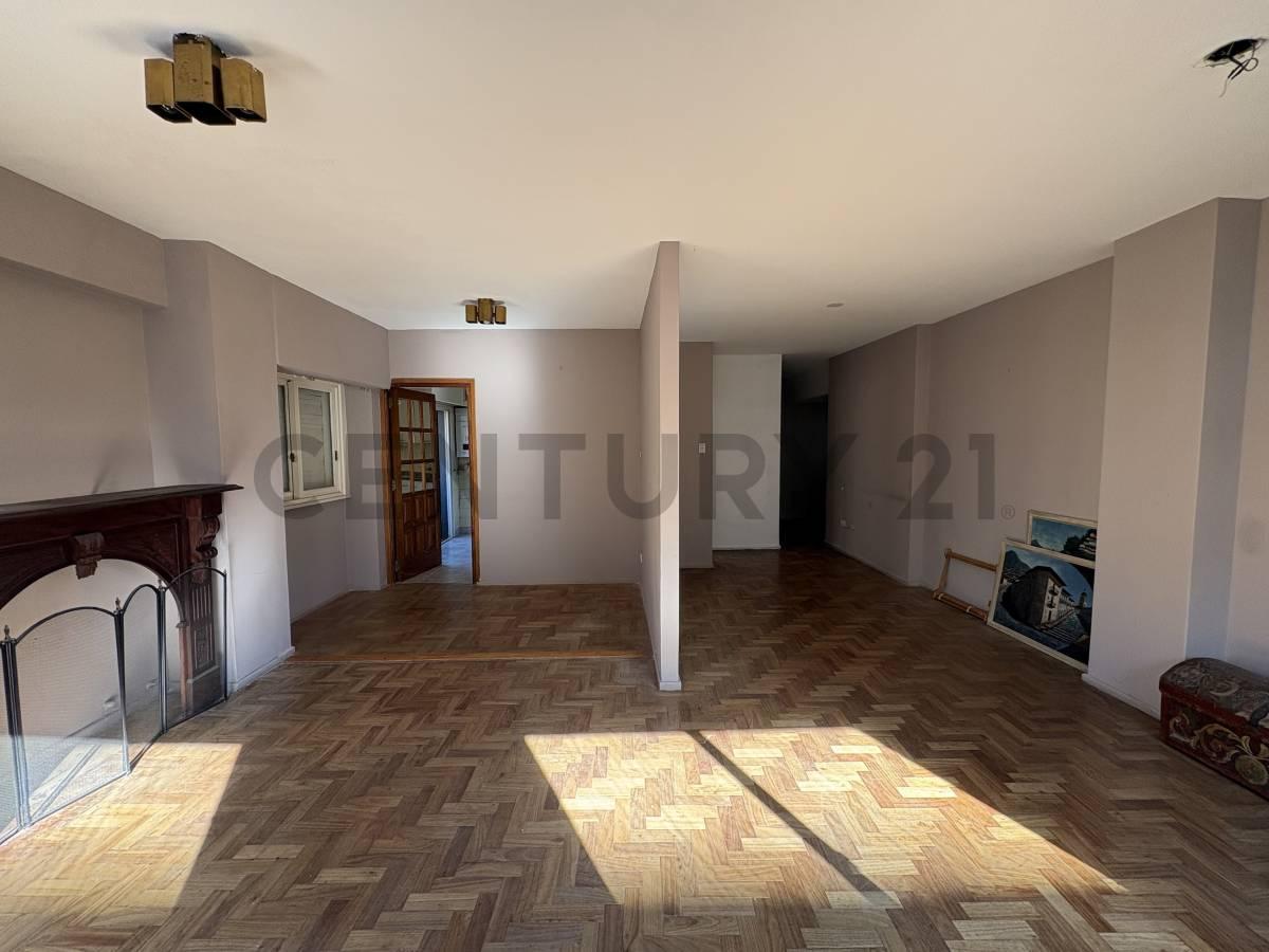 Venta Departamento 4 ambientes con cochera en Recoleta — foto 1