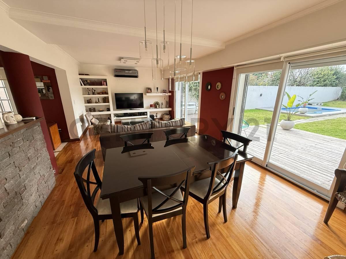 VENTA CASA 3 A 6 AMBIENTES EN BURZACO — foto 1