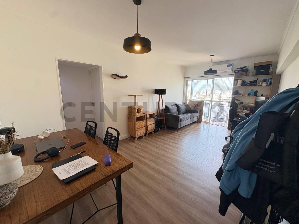 VENTA DEPARTAMENTO 2 AMBIENTES CON COCHERA Y BALCÓN CORRIDO AL CONTRAFRENTE – CABALLITO — foto 1