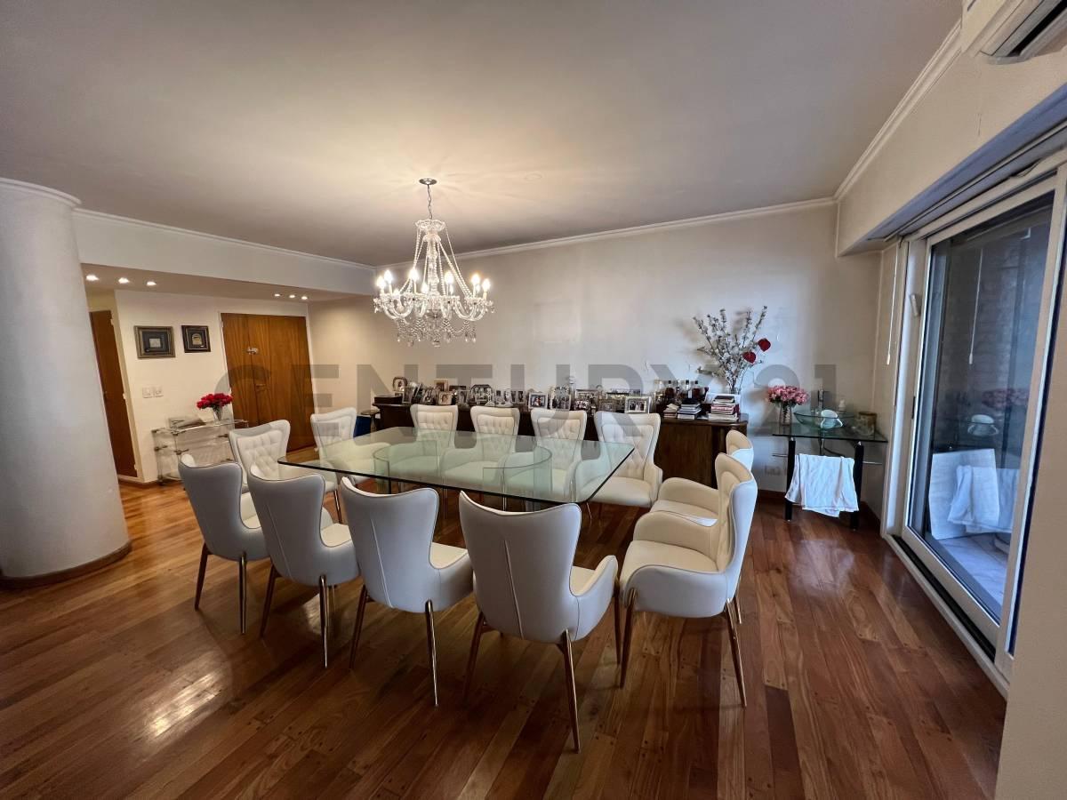 VENTA DEPTO 4 AMBIENTES + DEPENDENCIA + 2 PATIOS Y BALCON AL FRENTE EN PLENO RECOLETA! — foto 1