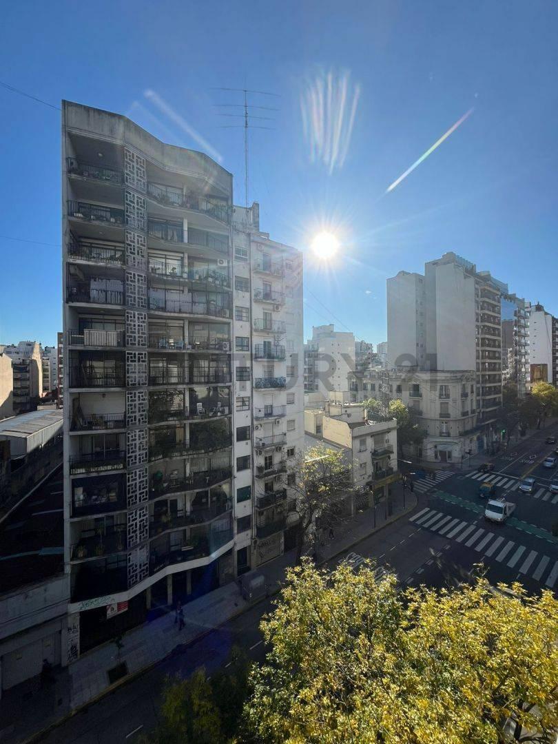 VENTA DEPARTAMENTO 4 AMBIENTES CON COCHERA EN PALERMO - ACEPTA PERMUTA — foto 1