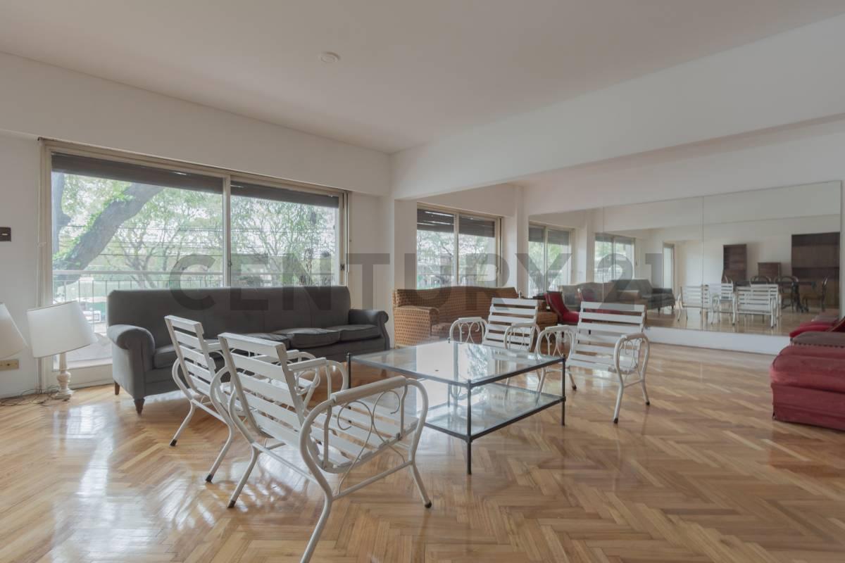 Venta Depto 5 Ambientes con Patio, Parrila y Balcon. Las Cañitas — foto 1