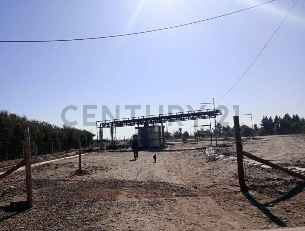 Century 21 Baigorria ofrece a la venta lote en el Barrio Privado Villa Guadalupe, Maipú Mendoza. — foto 1
