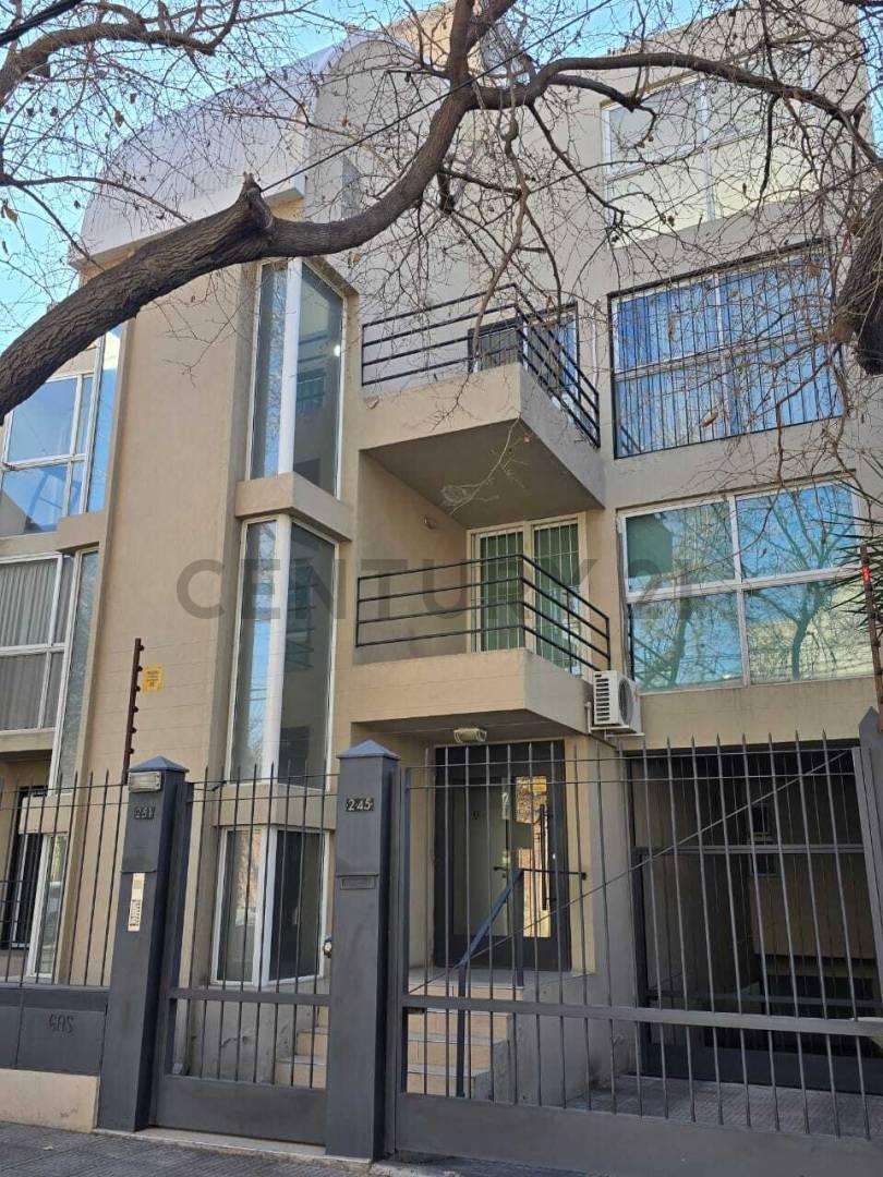 DEPARTAMENTO EN VENTA EN QUINTA SECCIÓN, CIUDAD DE MENDOZA. ID: 365766 — foto 1