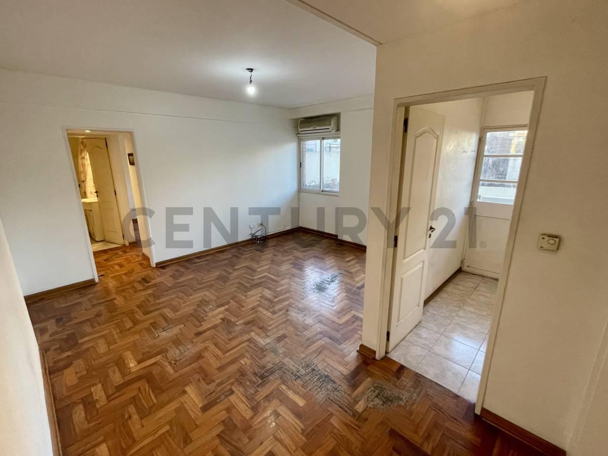 VENTA - 2 AMBIENTES CON COCHERA, BELGRANO — foto 1
