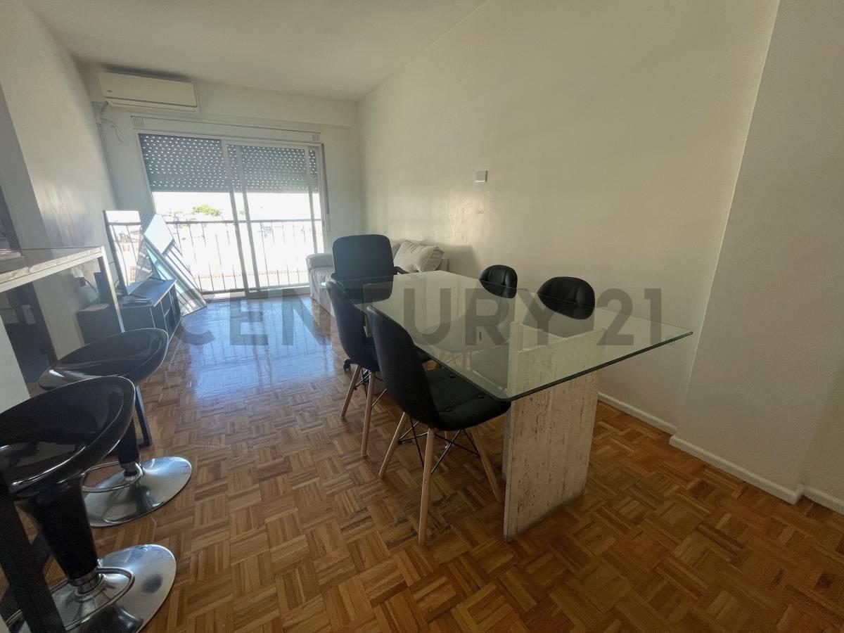 DEPARTAMENTO EN VENTA, 2 AMBIENTES, CON COCHERA y BAULERA, CON RENTA, EN PARQUE CHACABUCO — foto 1
