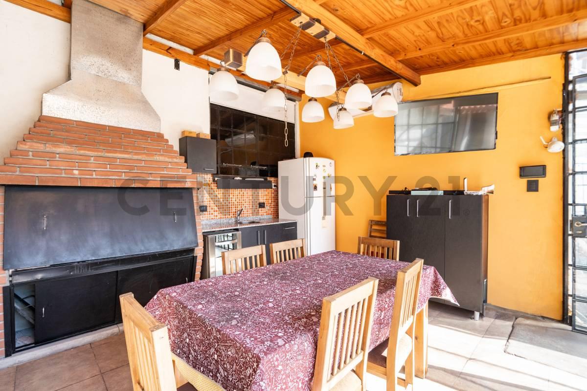Venta Ph 4 ambientes Caballito Norte. Quincho-Terraza Parrilla. Sin expensas — foto 1