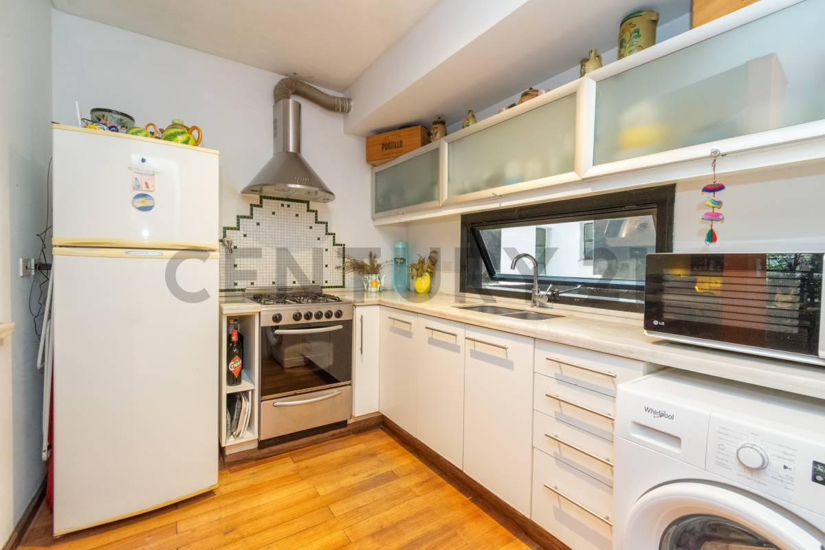 VENTA O PERMUTA SEMIPISO 3 amb Coch Alquiler Gran Balcon PALERMO CHICO — foto 1