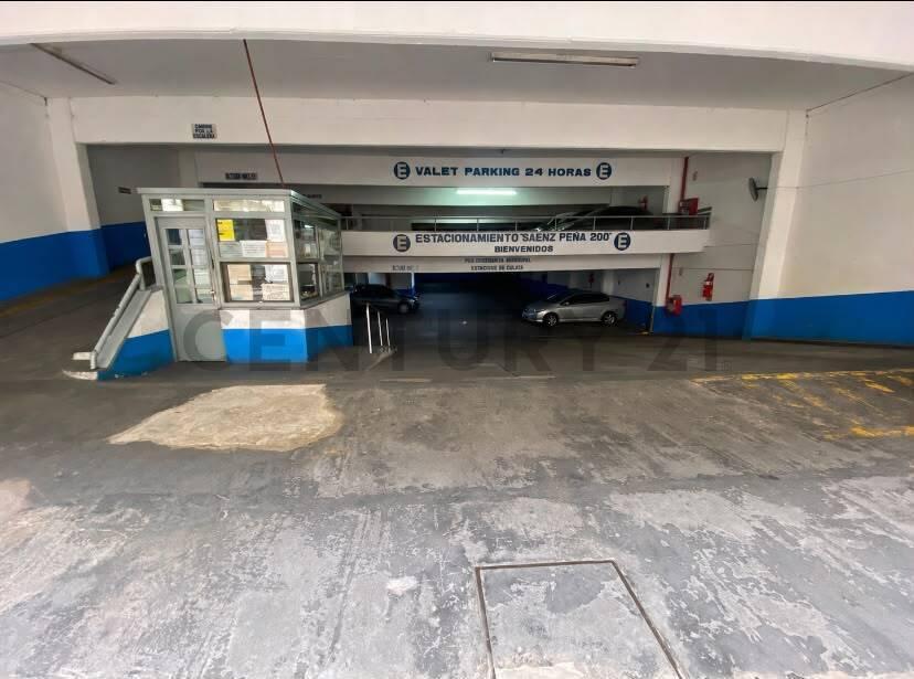 Garage en funcionamiento con capacidad para 120 vehículos y excelente ubicación — foto 1