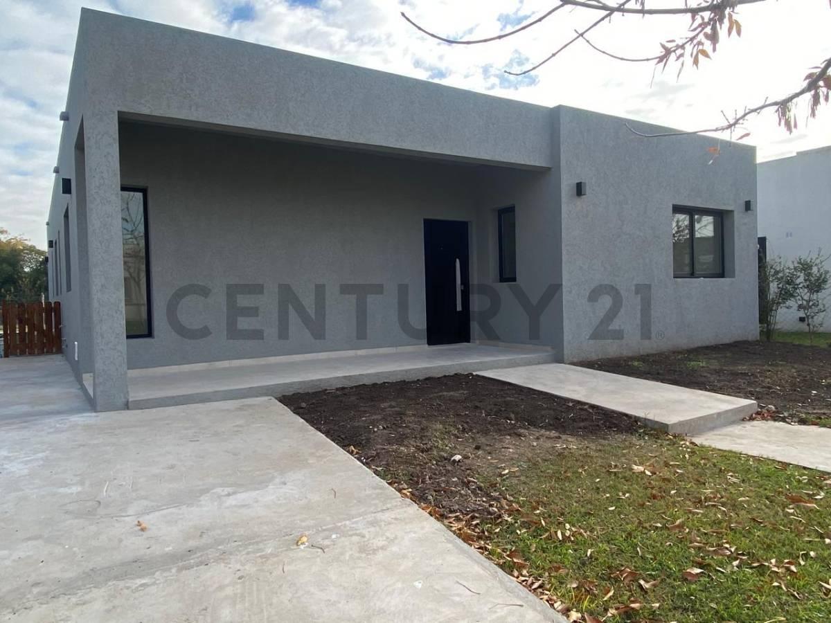 CASA 5 AMBIENTE EN SANTA LUCIA — foto 1