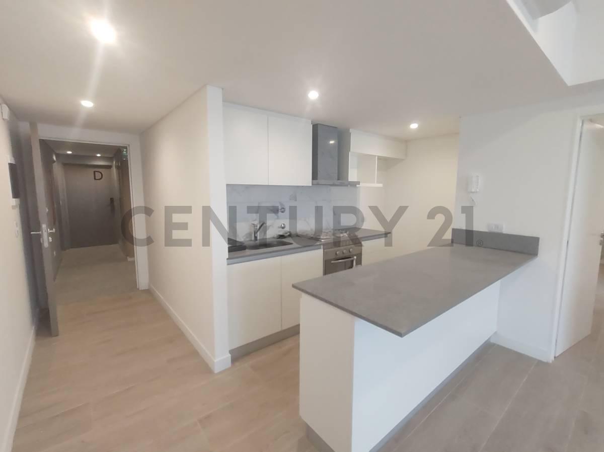 Venta 3 ambientes, 2 baños, apto profesional, a estrenar. — foto 1