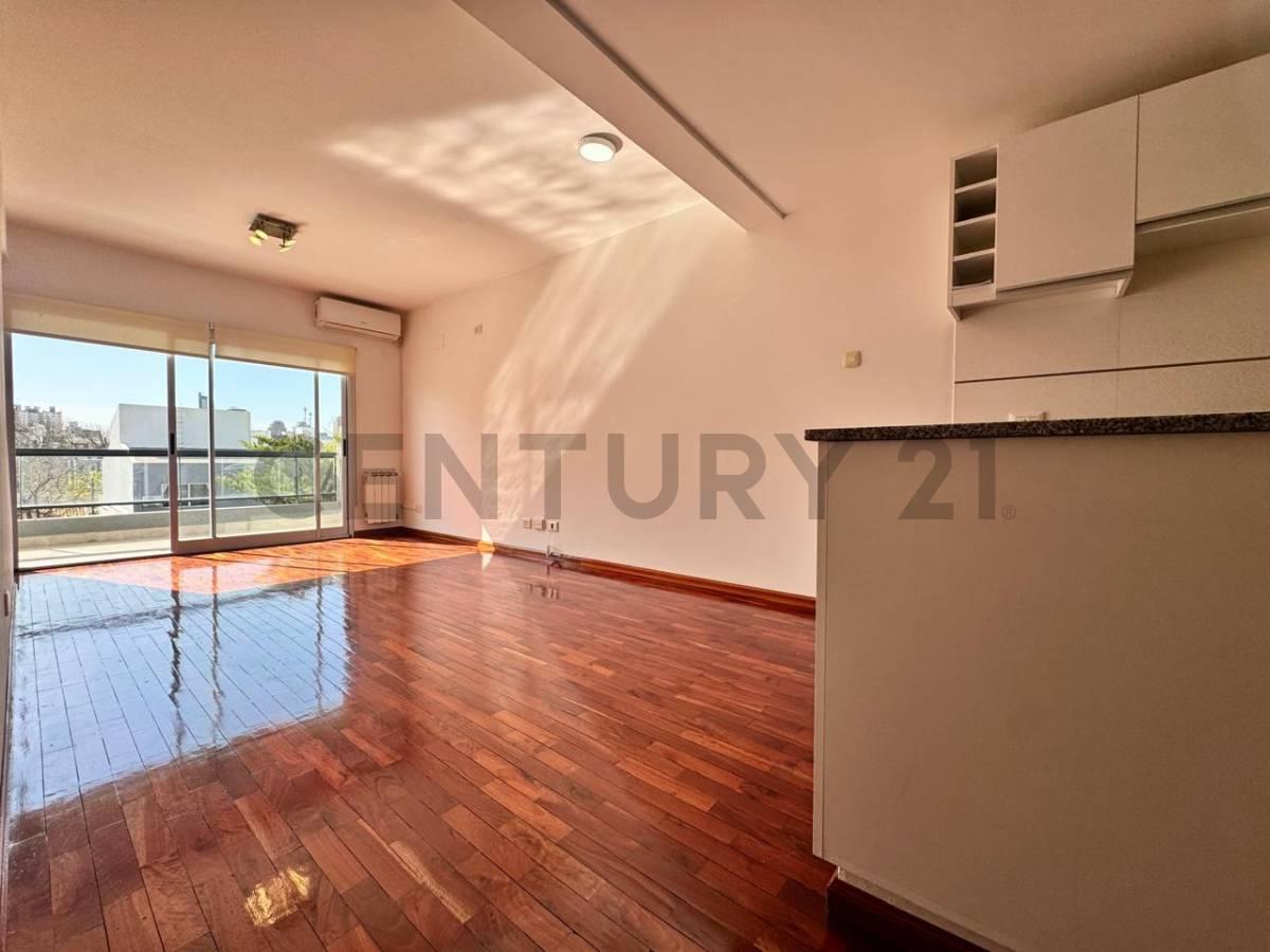 Alquiler de Bellisimo Departamento 3 Ambientes con patio, terraza y espacio guardacoche fijo en Núñe — foto 1