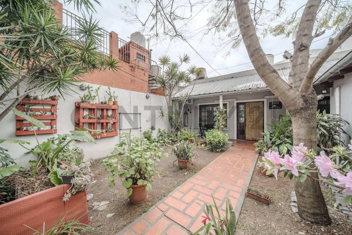 VENTA CASA 3 AMBIENTES CON PATIO -ACEPTA PERMUTA- General San Martín — foto 1