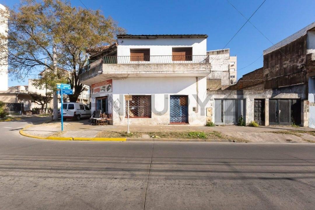 Casa a refaccionar Martin Coronado- GRAN UBICACION - PERMUTA — foto 1