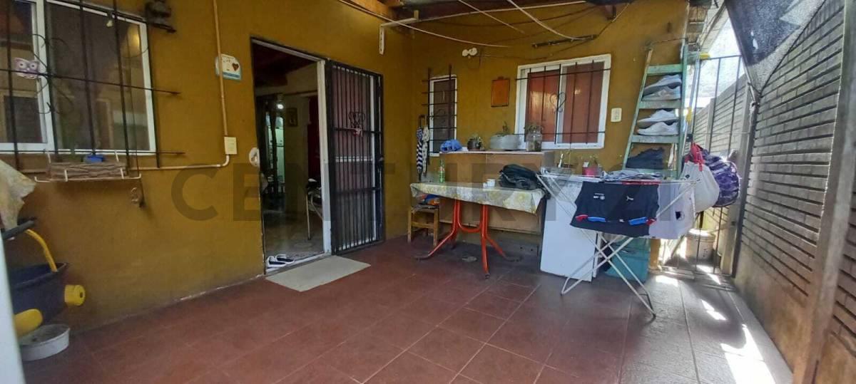 VENTA PH 5 AMBIENTES CON PATIO, CASEROS - PERMUTA — foto 1