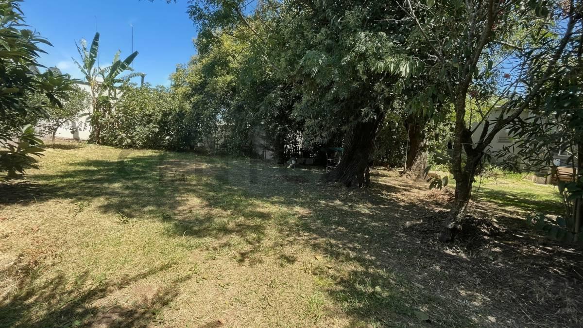 VENTA PERMUTA FINANCIA CASA 4 AMBIENTES CON DOBLE LOTE — foto 1