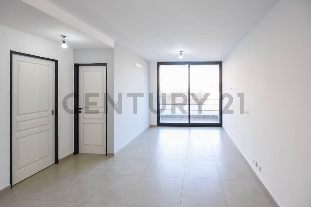 VENTA DEPARTAMENTO 2 AMBIENTES TERRAZA PROPIA CON PARRILLA EN SAN MARTIN | PERMUTA — foto 1