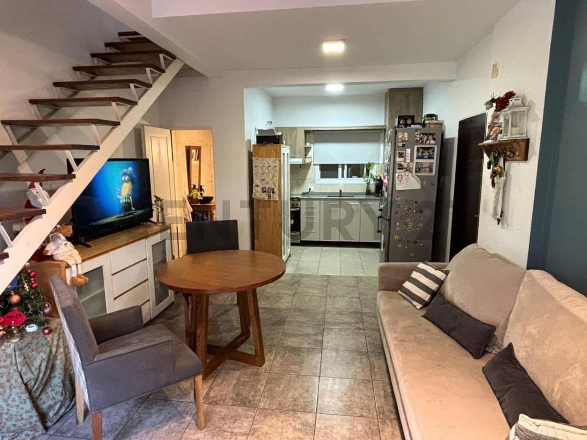 VENTA DEPARTAMENTO EN DUPLEX 3 AMBIENTES APTO CREDITO, CON PATIO. MARTIN CORONADO — foto 1