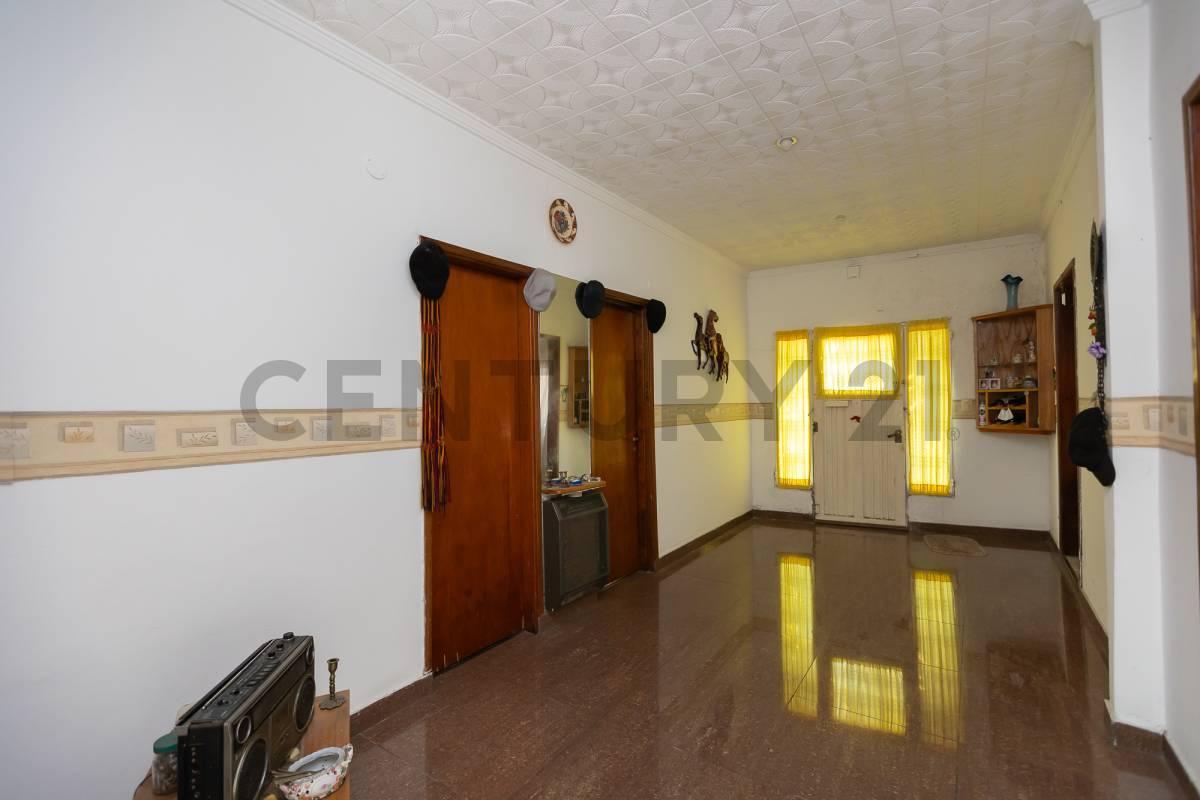 PH 3 AMBIENTES TIPO CASA CON PATIO Y TERRAZA PROPIA – VILLA BALLESTER. Apto crédito. Permuta — foto 1