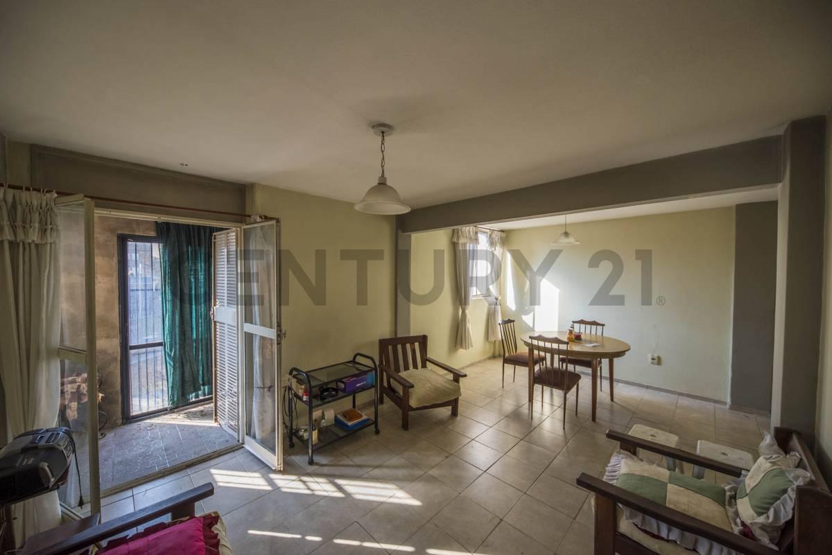 VENTA DEPARTAMENTO 4 AMBIENTES - SAN MARTIN — foto 1