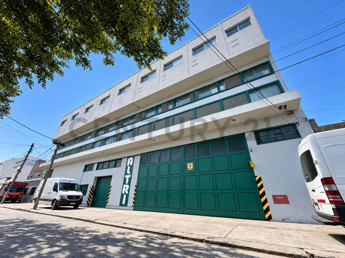 GALPÓN de 4479 m2 EN CIUDADELA | Próximo a la Av. General Paz — foto 1