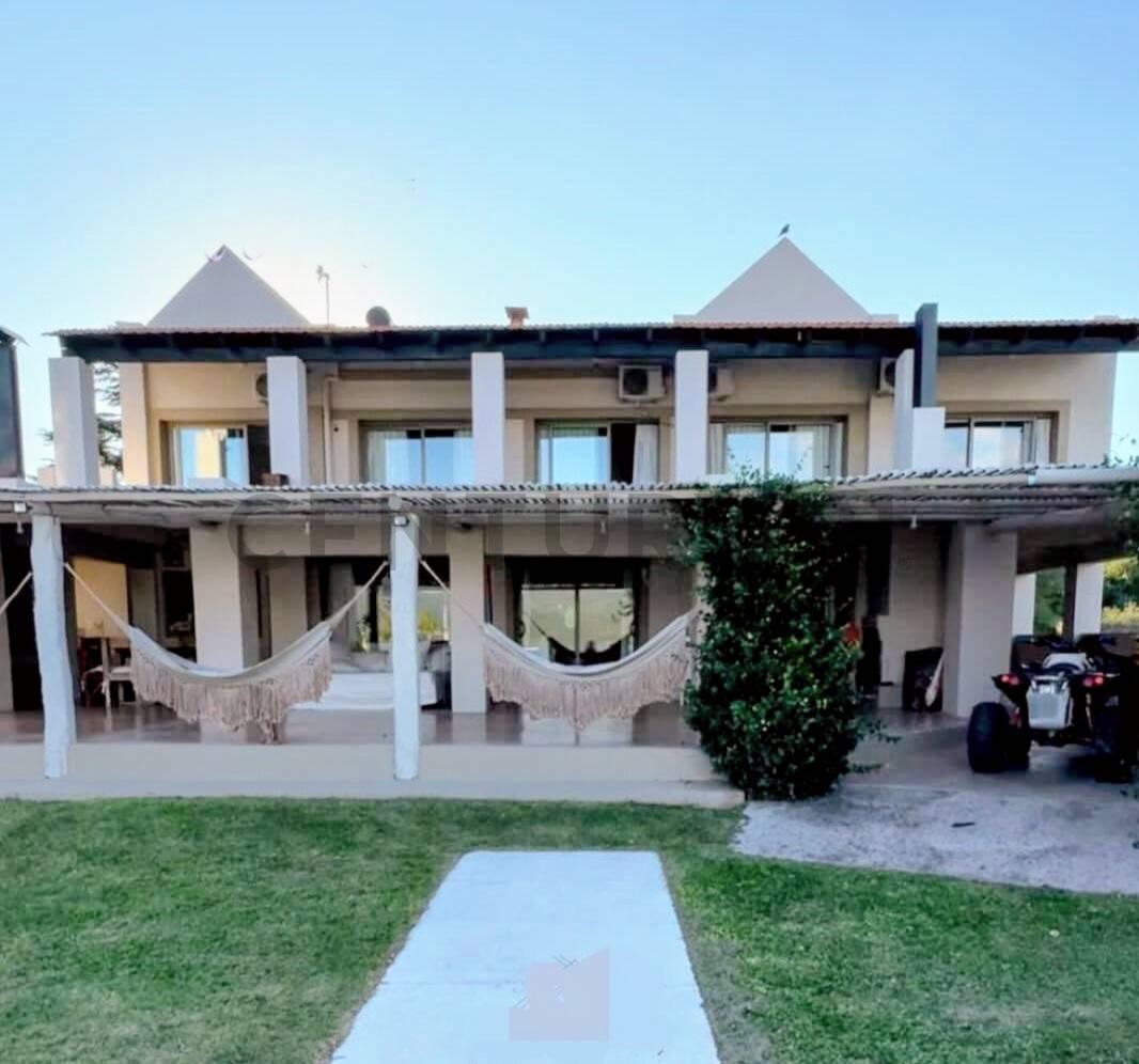 Casa en Venta con Bajada al Lago Carlos Paz — foto 1
